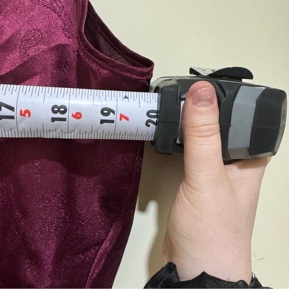 Women’s Vintage Secret Treasures Burgundy Satin Paisley Camisole Top Size XL - Picture 11 of 14